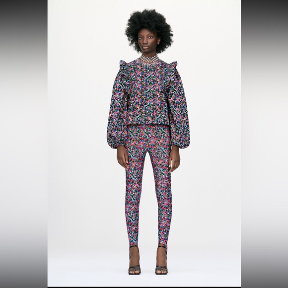 Zara combination floral sweatshirt - Picture 1 of 2